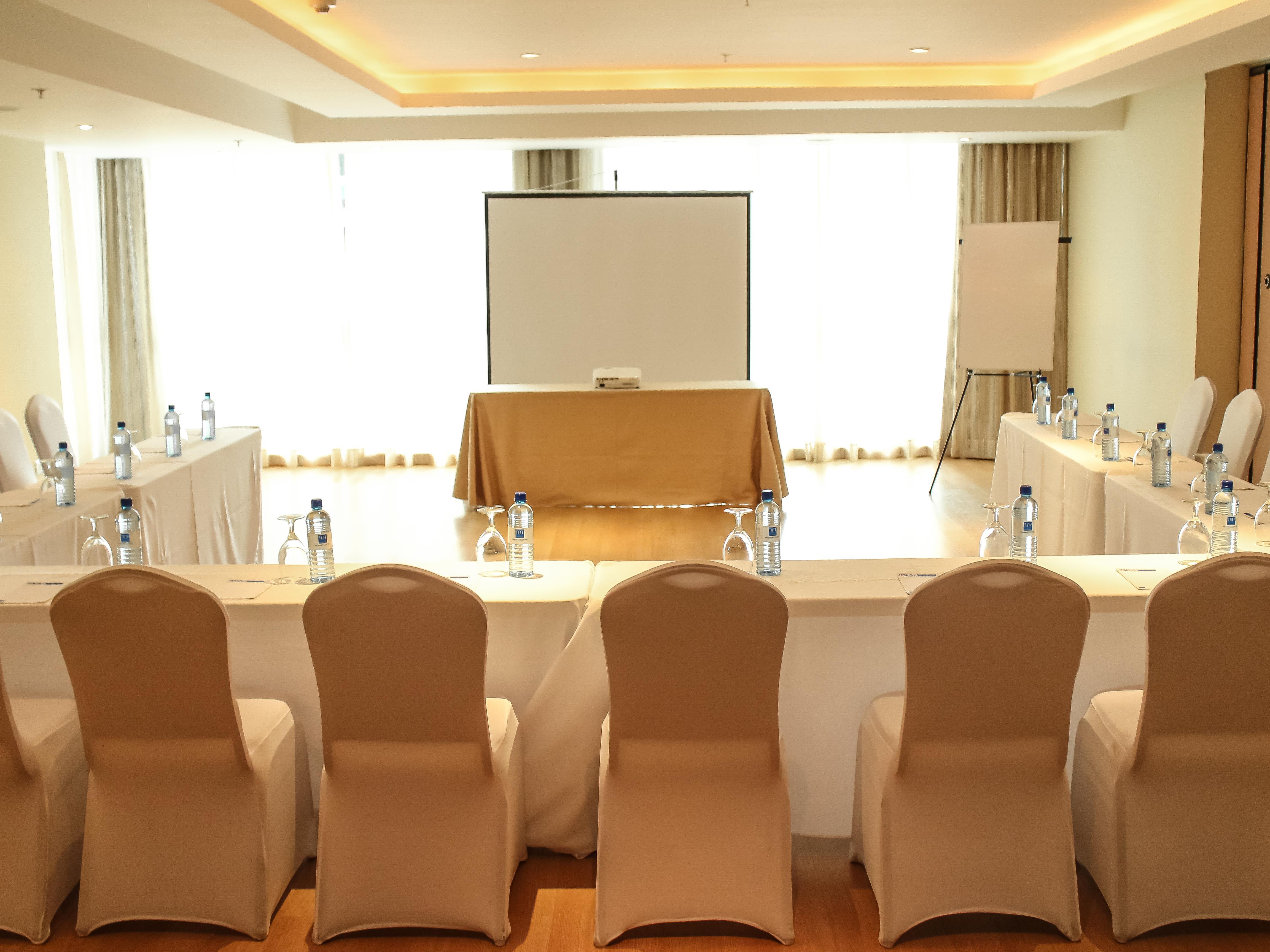 Hotel Tryp By Wyndham Centro 4*